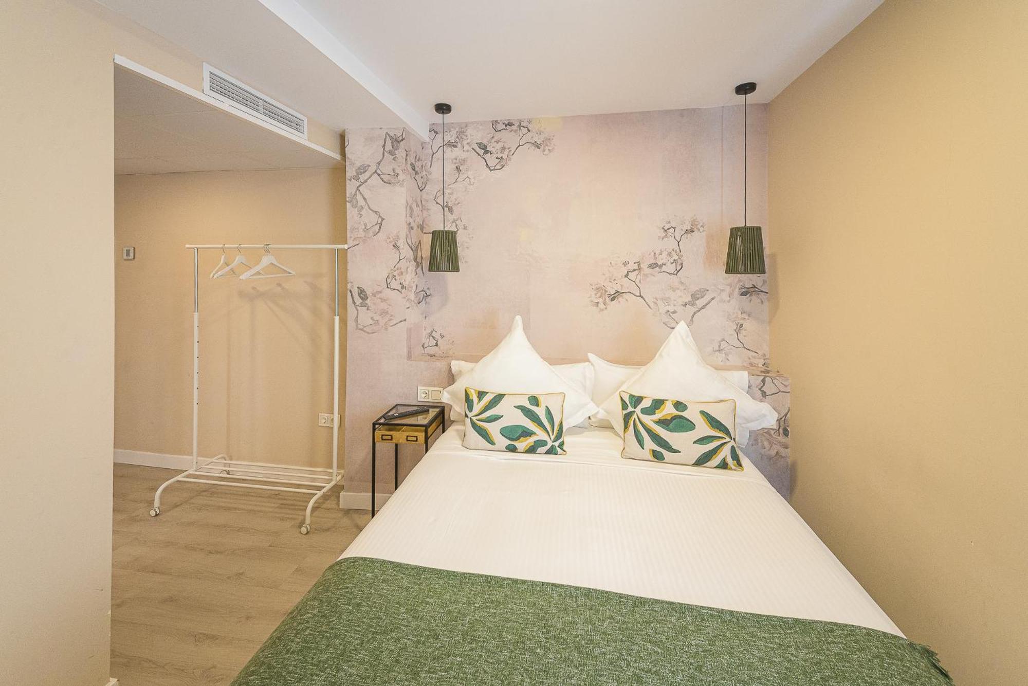 Hostal Plaza Boutique (Adults Only) Сарагоса Екстериор снимка