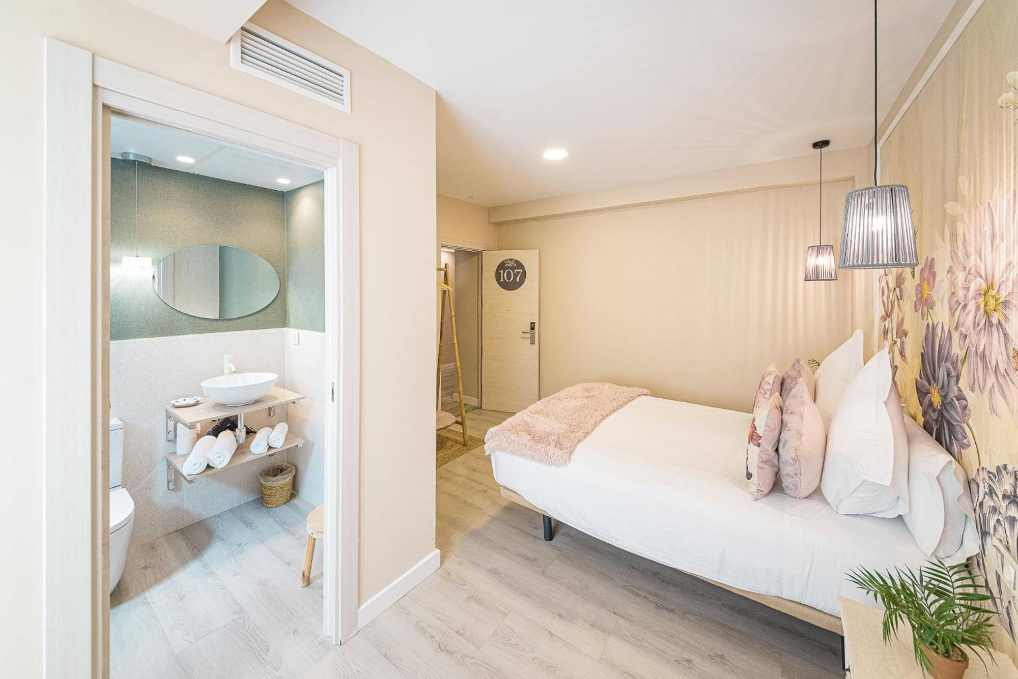 Hostal Plaza Boutique (Adults Only) Сарагоса Екстериор снимка