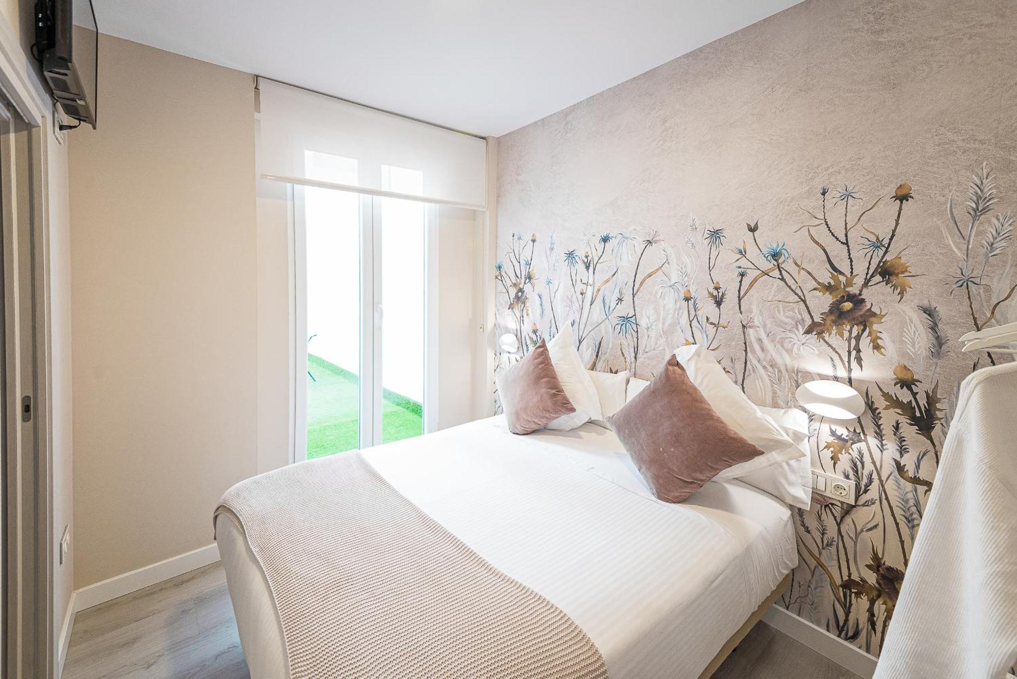 Hostal Plaza Boutique (Adults Only) Сарагоса Екстериор снимка