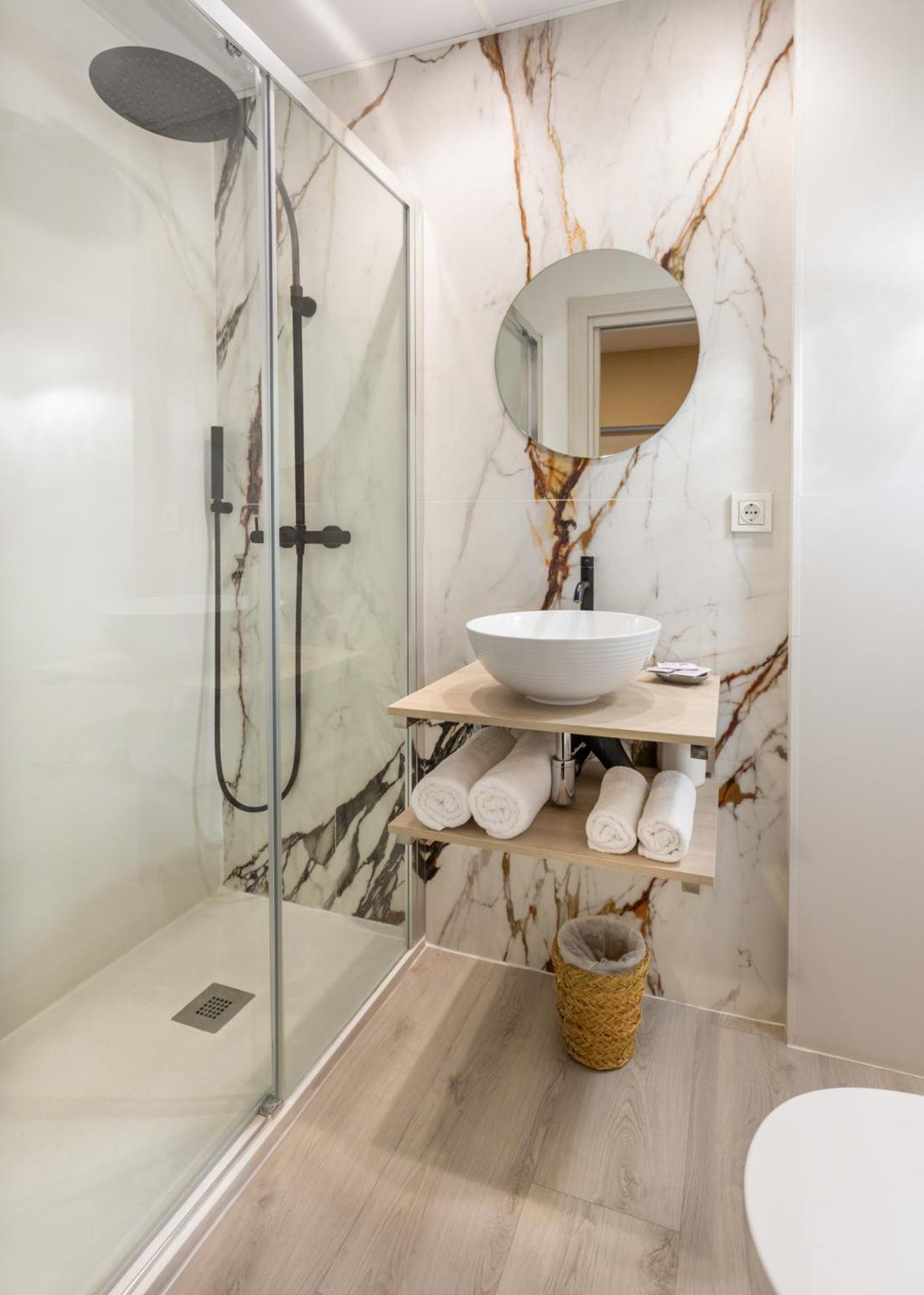 Hostal Plaza Boutique (Adults Only) Сарагоса Екстериор снимка